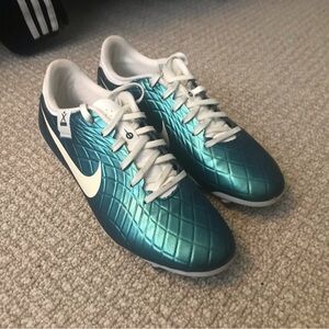 Nike Tiempo Legend Academy